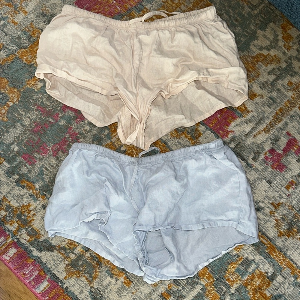 Brandy Melville cream linen lounge shorts